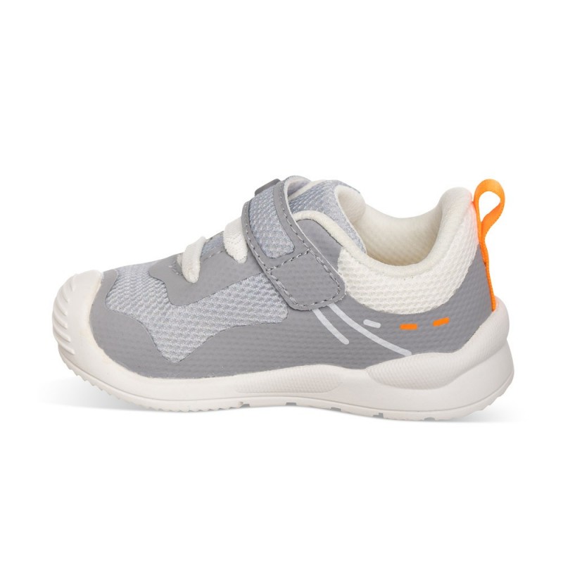 Chetto Deportiva Color Gris Con Cierre De Velcro Y 100% Respetuosa