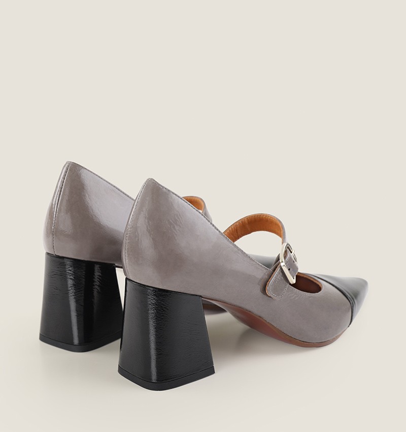 Chie Mihara AUZA BLACK