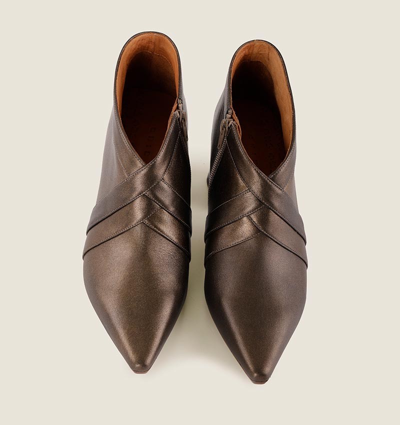 Chie Mihara AYEDA BRONZE