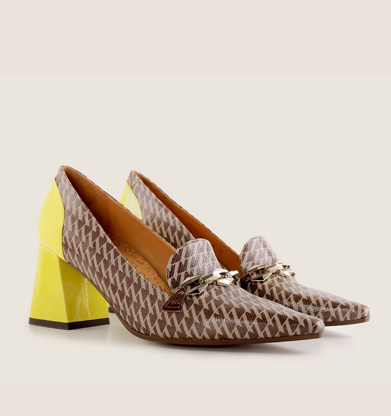 Chie Mihara AYUSO BROWN