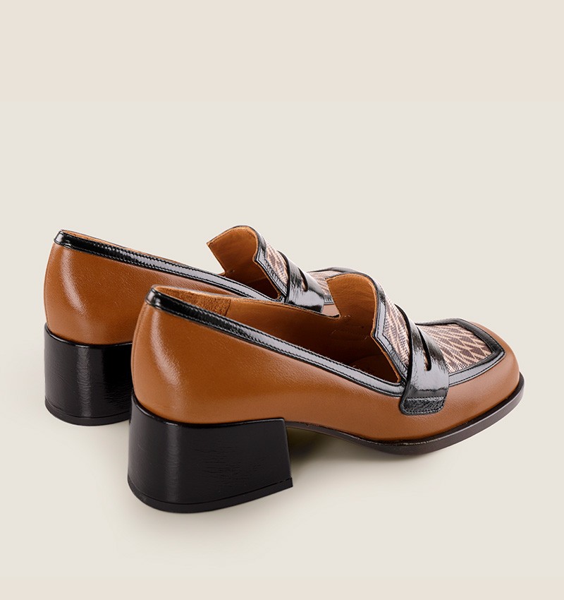 Chie Mihara BROCHI BROWN