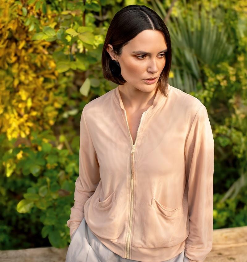 Chie Mihara CHAQUETA CHEVI NUDE