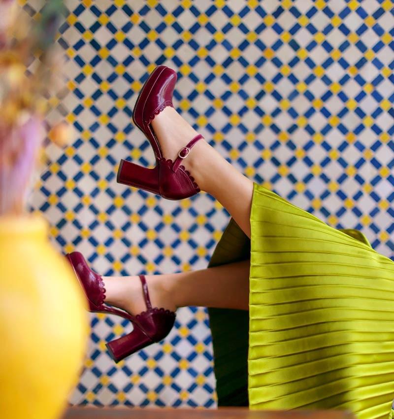 Chie mihara DEBRI GRAPE