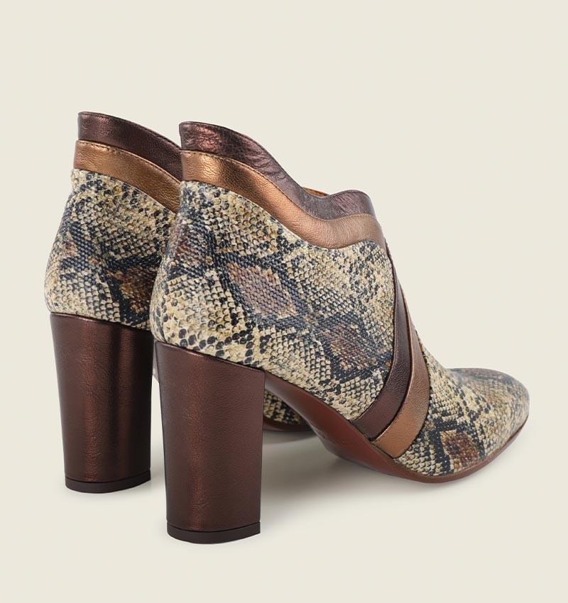 Chie Mihara EBIU BROWN