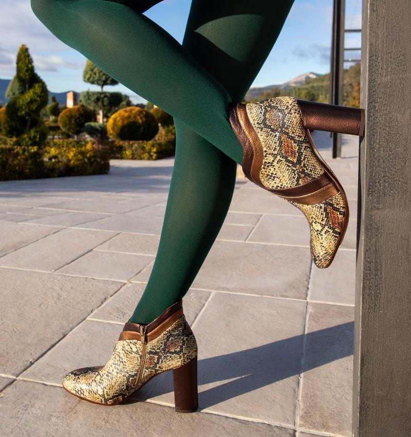 Chie mihara EBIU BROWN