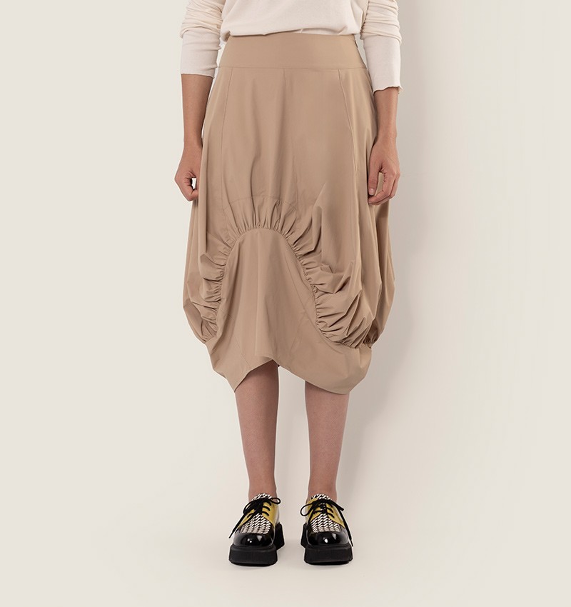 Chie Mihara FALDA SKIM MARRON CLARO