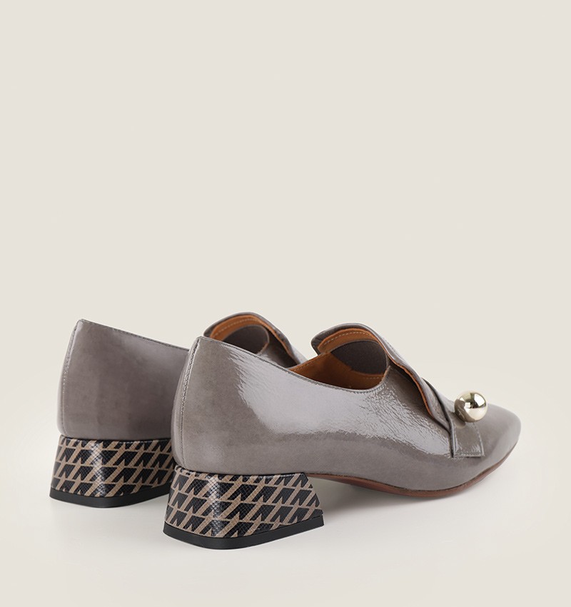 Chie Mihara HELLIN GREY