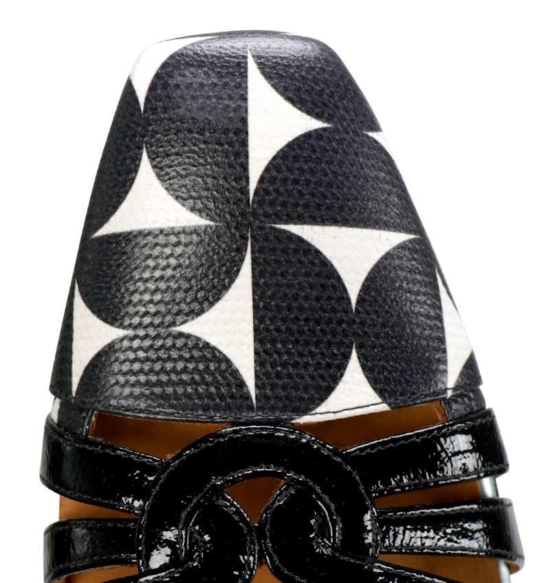 Chie Mihara HESALI BLACK