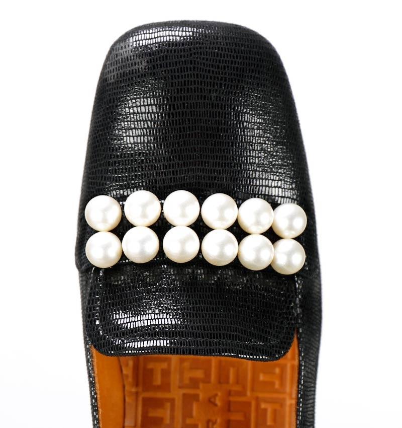 Chie Mihara IDAKO BLACK & WHITE