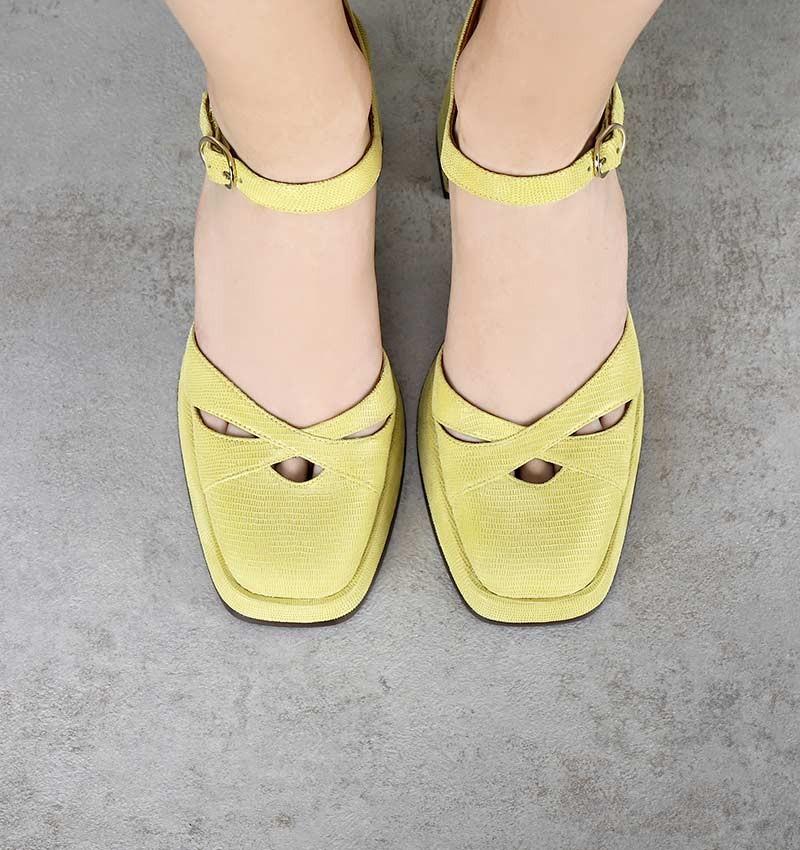 Chie Mihara IDINA YELLOW
