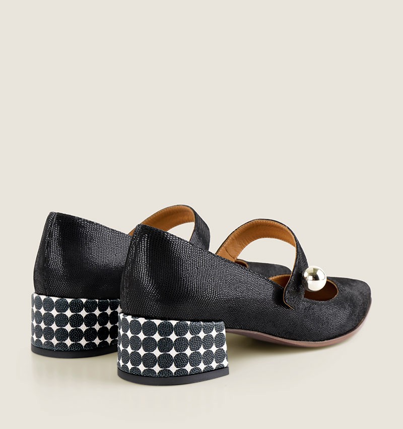 Chie Mihara JAKAR BLACK