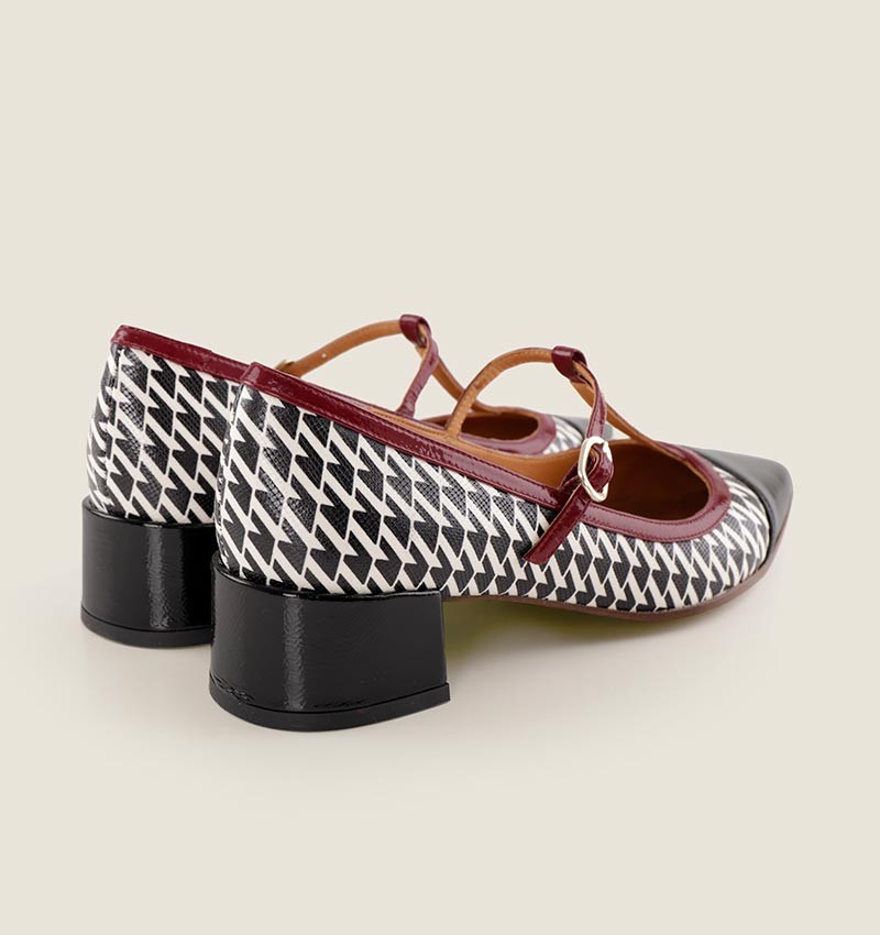 Chie Mihara JENU BLACK & WHITE