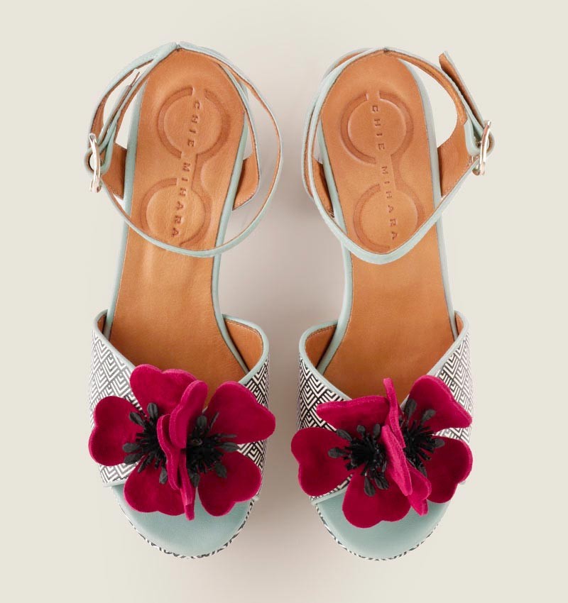 Chie Mihara KASKI LIGHT BLUE