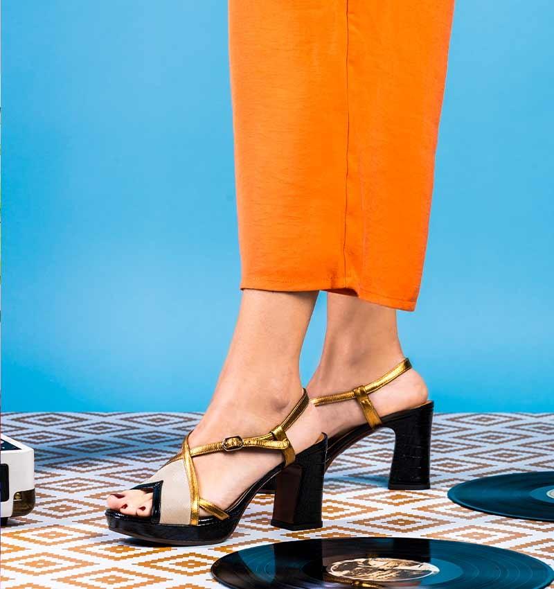 Chie mihara KAT BLACK