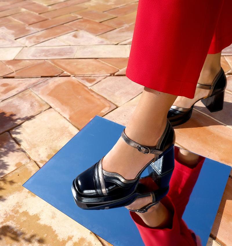 Chie mihara KATE BLACK