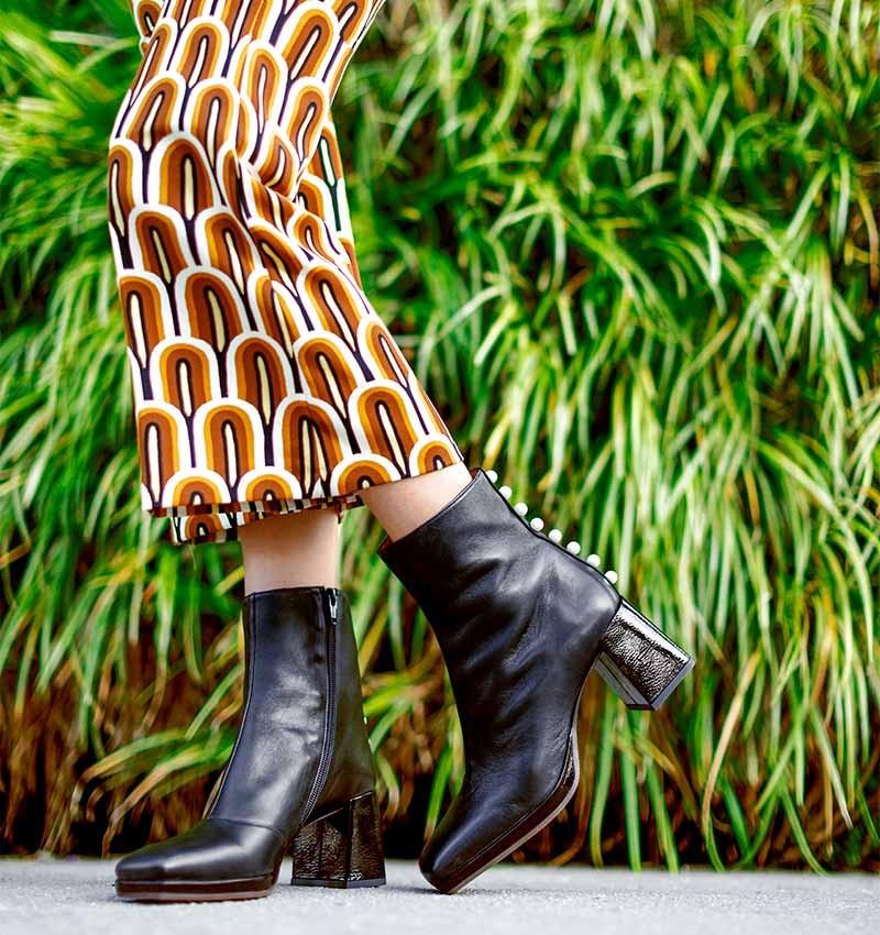 Chie mihara KAZKO BLACK