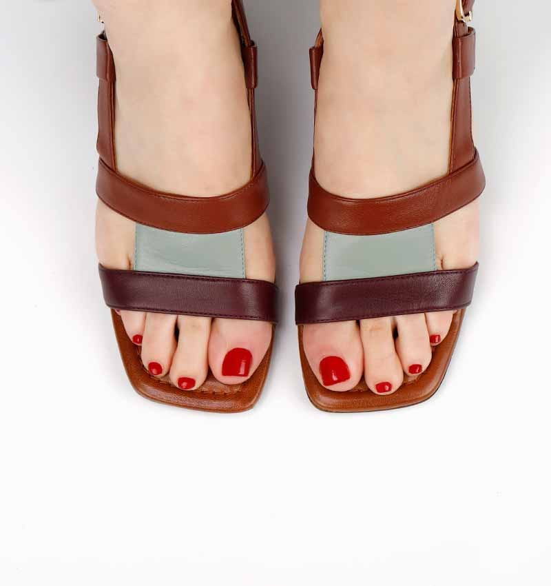 Chie Mihara LALAIA BROWN