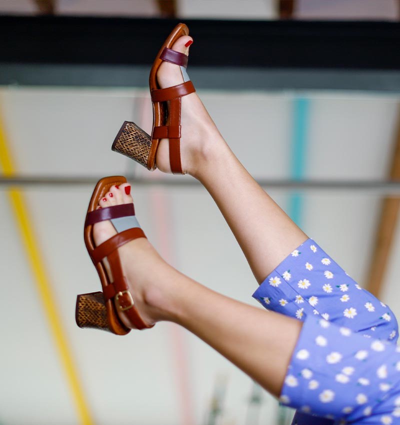 Chie mihara LALAIA BROWN