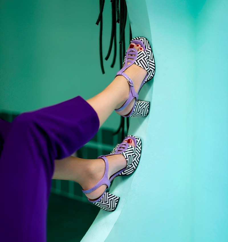 Chie mihara NEI BLACK & WHITE