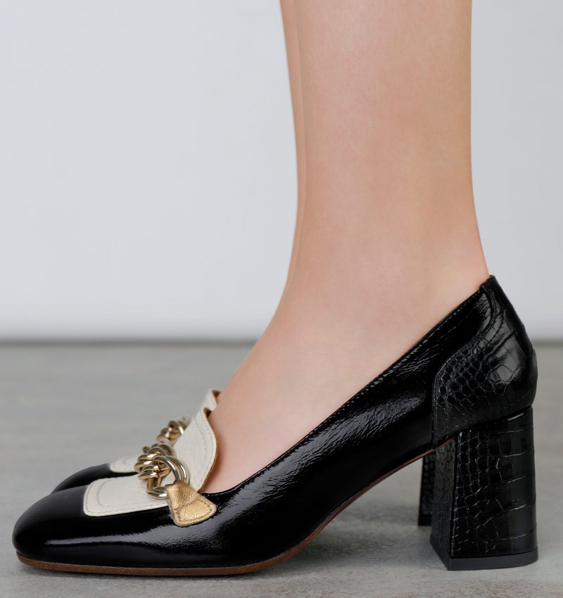 Chie Mihara PETREL BLACK & WHITE