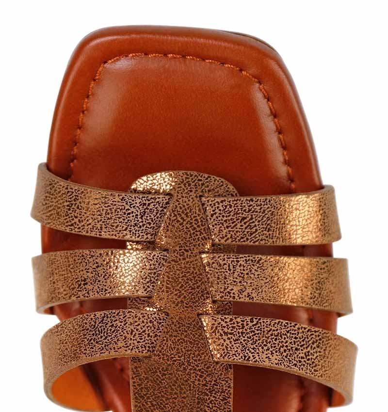 Chie Mihara PI-PAXI BRONCE