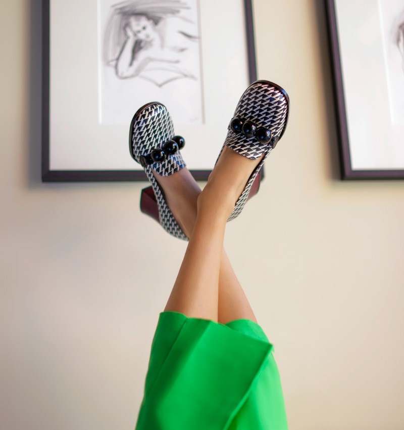 Chie mihara TAMARU BLACK & WHITE