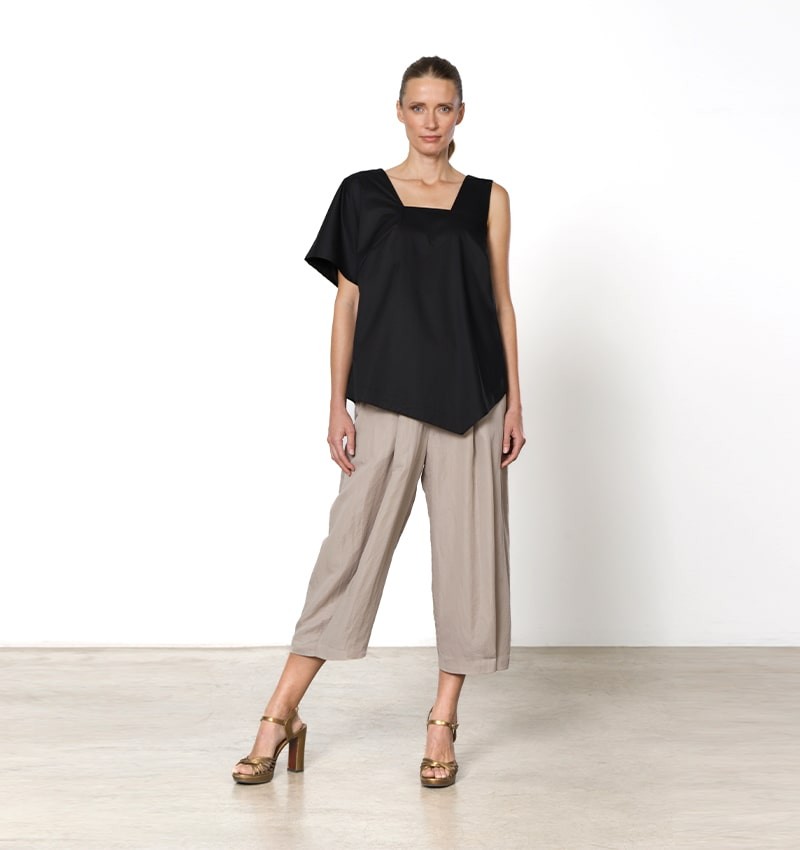 Chie Mihara TOP TUNDE NEGRO