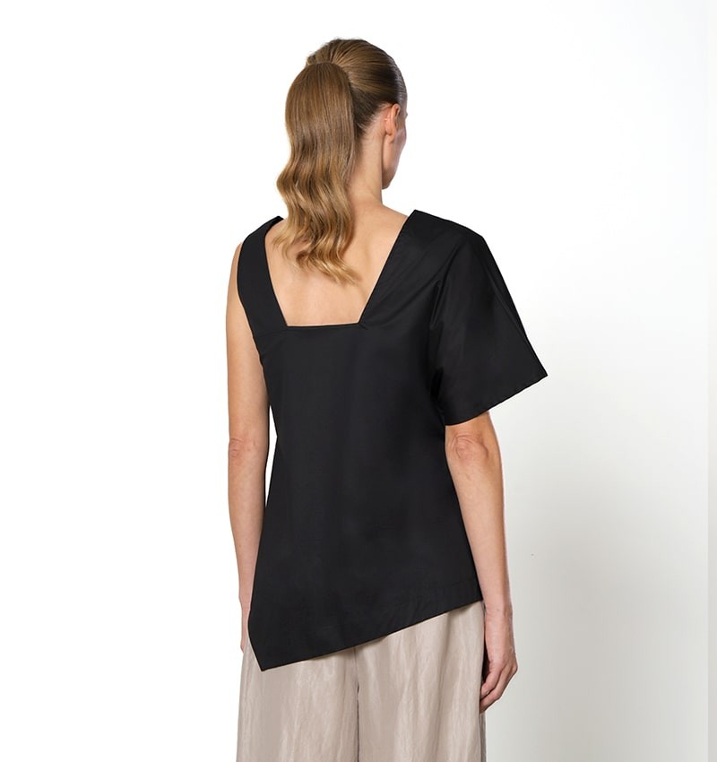 Chie Mihara TOP TUNDE NEGRO