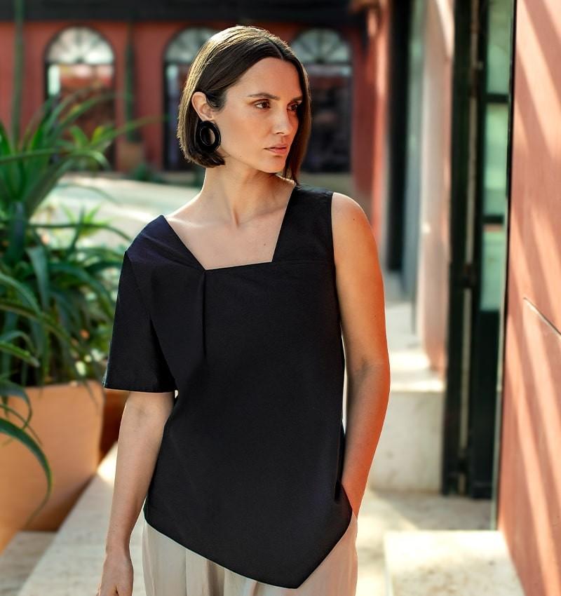 Chie mihara TOP TUNDE NEGRO