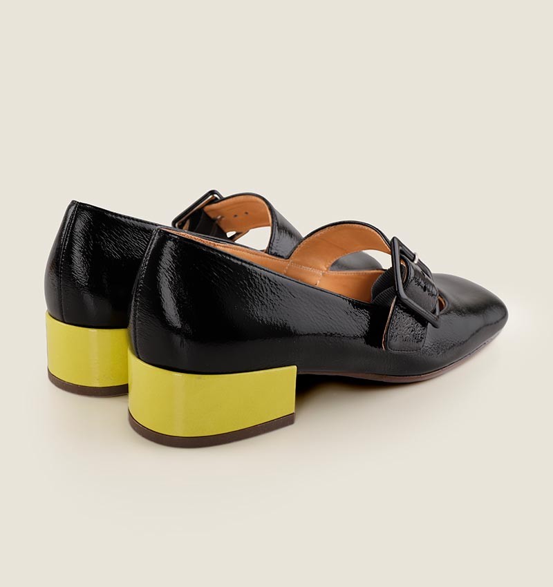 Chie Mihara UNARI BLACK LIME