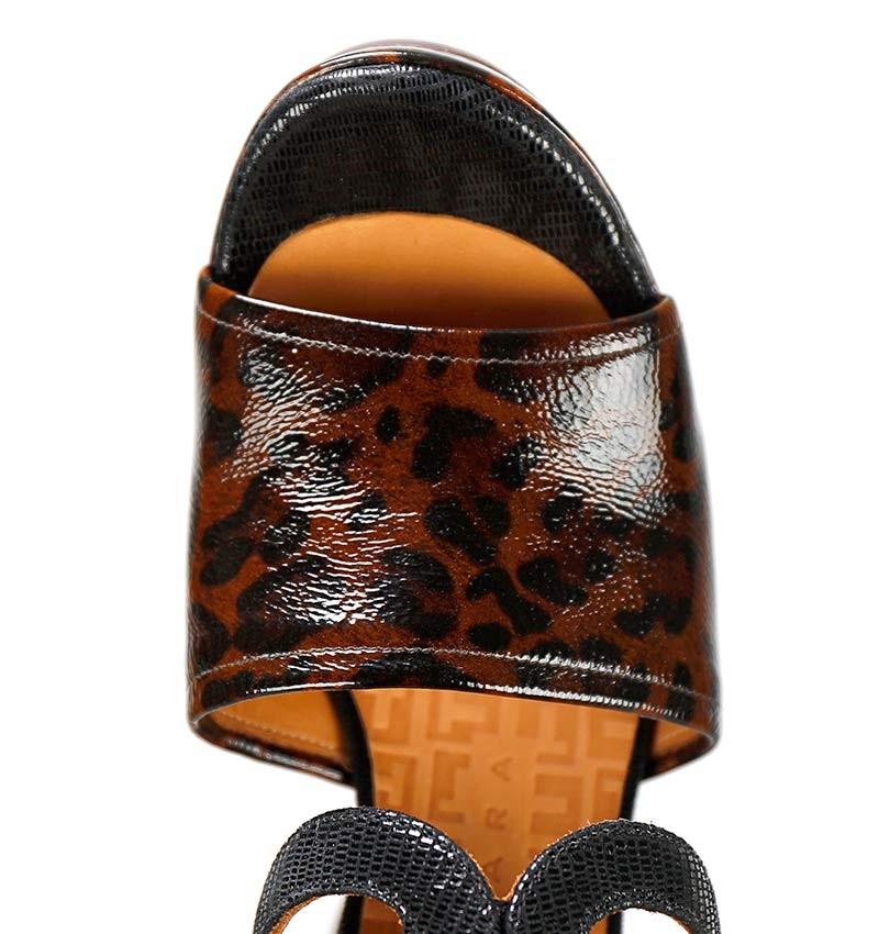 Chie Mihara UTE BROWN