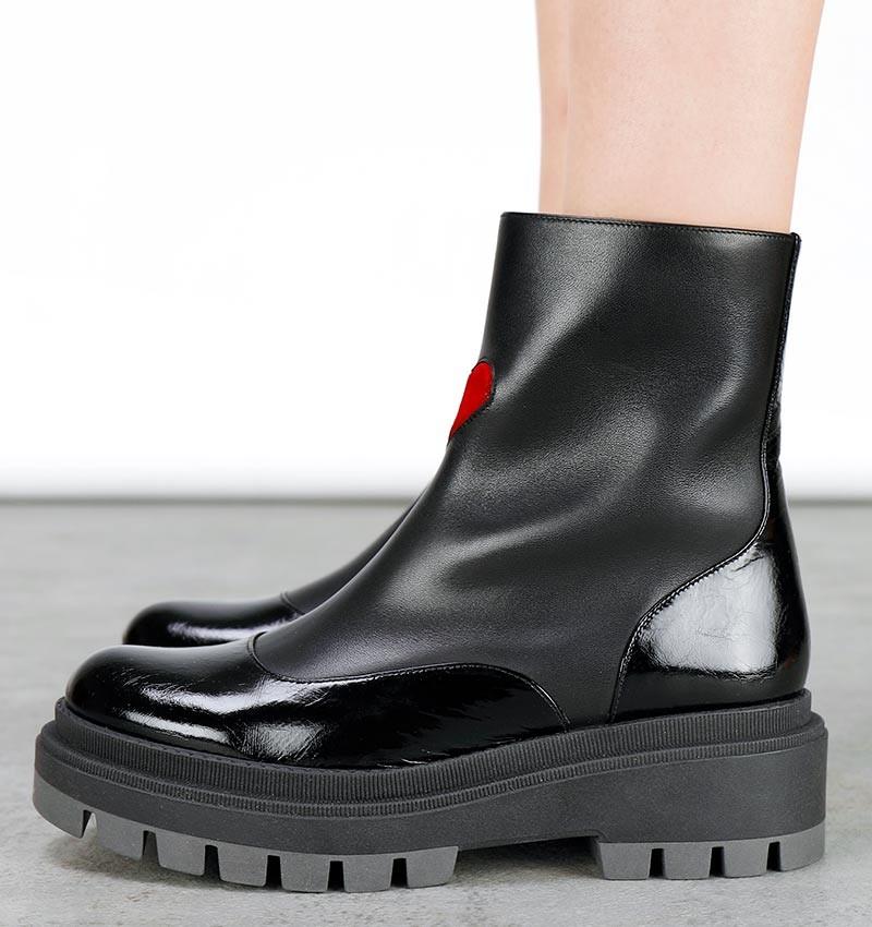 Chie Mihara WYHA BLACK