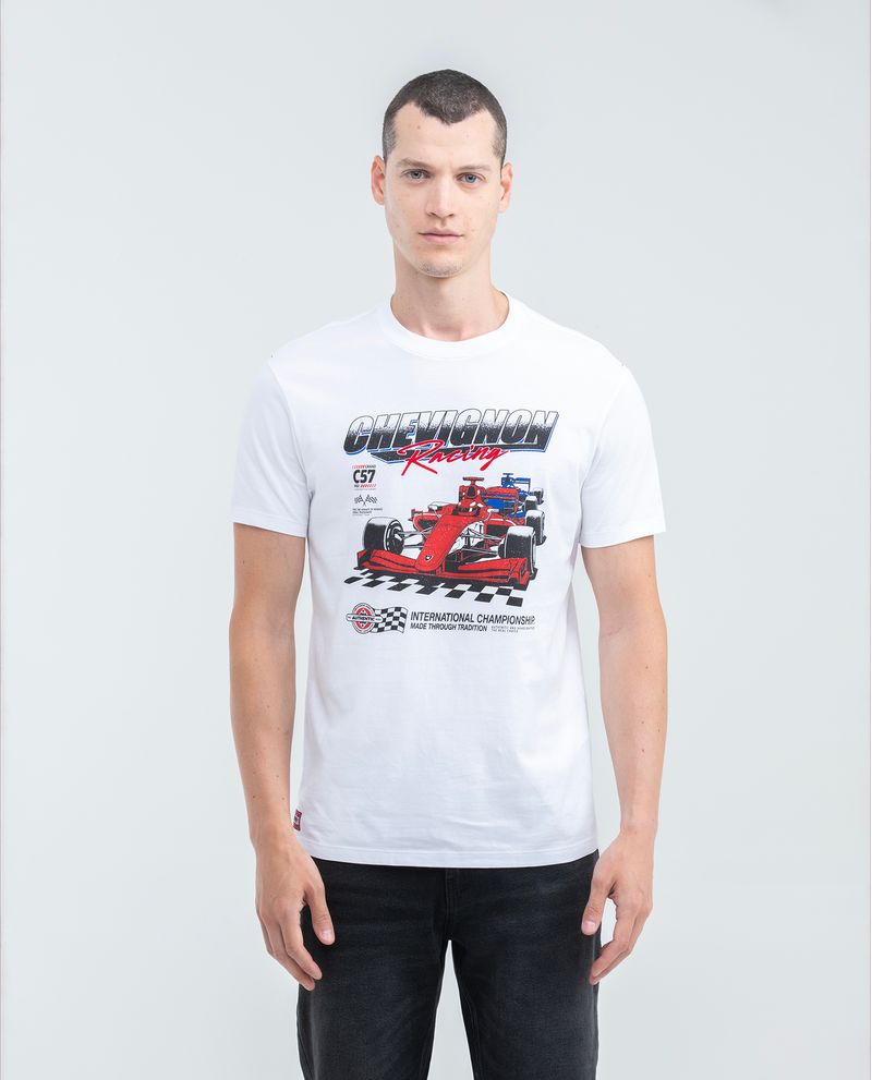Chevignon Camiseta Gráfica de Hombre Slim Fit - Estampado con Carro de Carreras y Tipografías