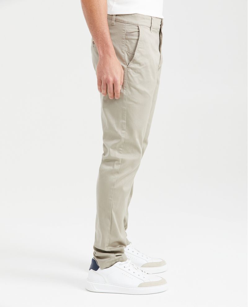 Chevignon Pantalón Tipo Chino Regular Fit Boot Cut Para Hombre