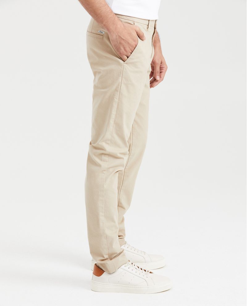 Chevignon Pantalón Tipo Chino Regular Fit Bota Slim Para Hombre