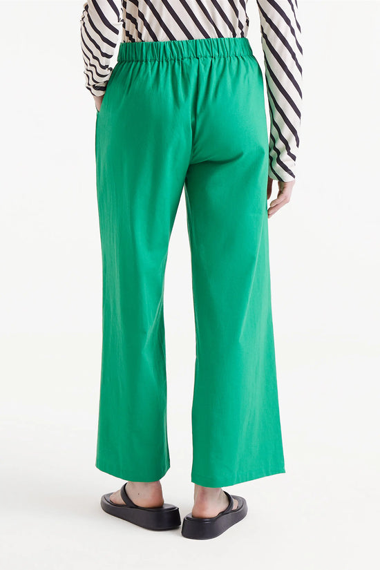 Compania Fantastica Pantalón Recto Botones Verde