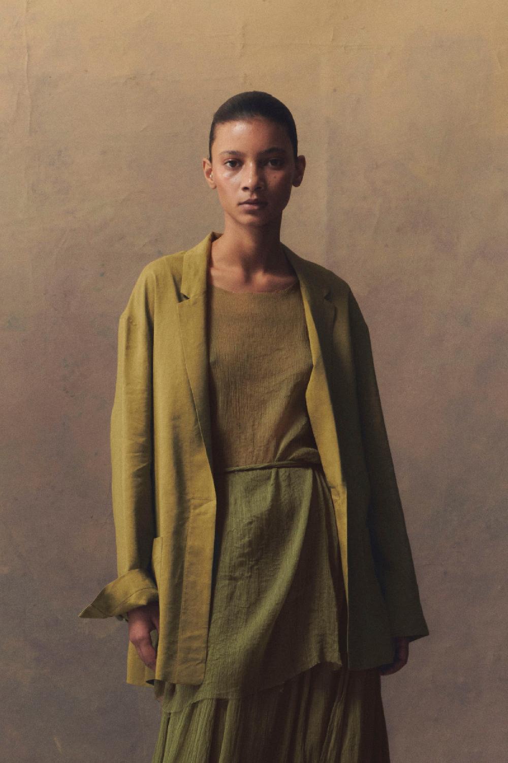 Cortana Aurora Top En Seda Pistacho