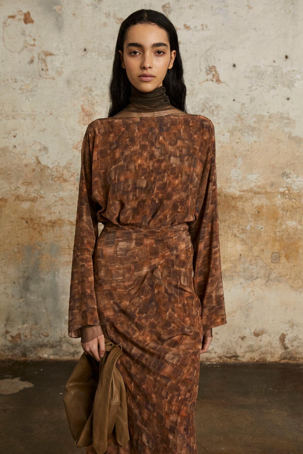 Cortana Braque Vestido Largo En Seda Cube Print