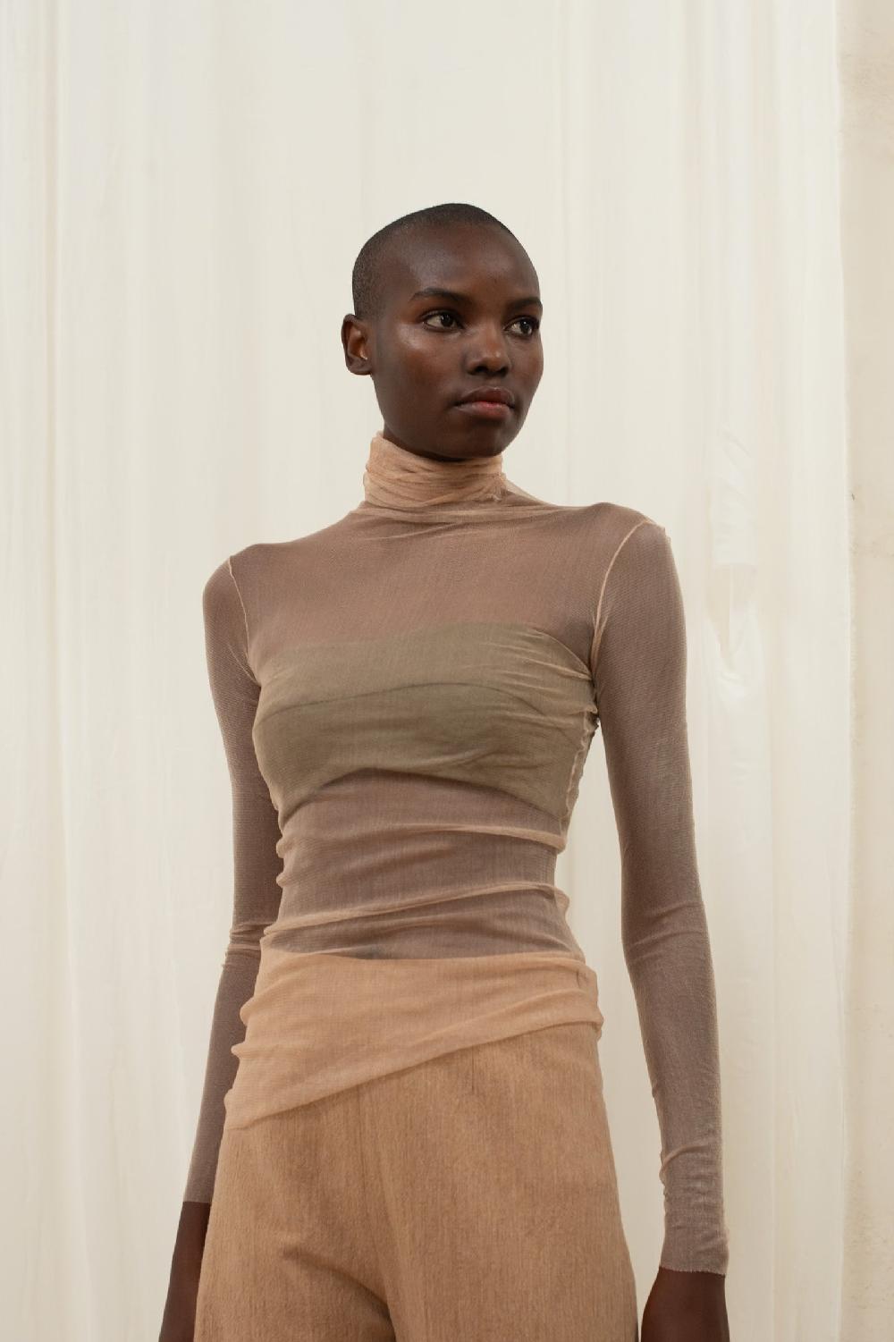 Cortana Cisne De Tul Bronce