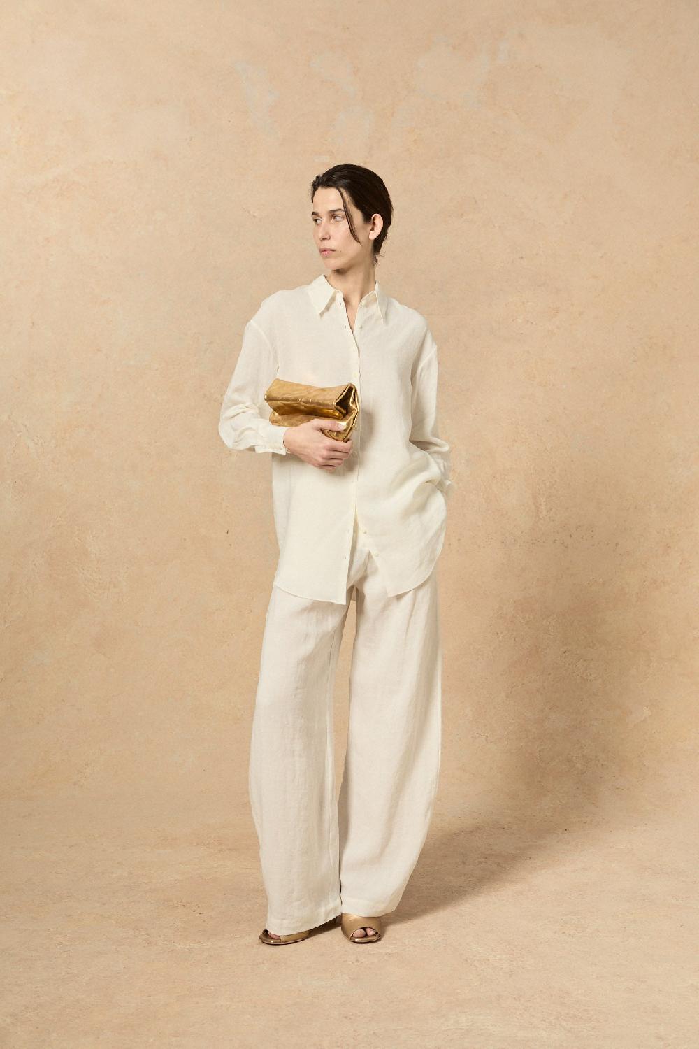 Cortana Delhi S Clutch En Cuero Dorado