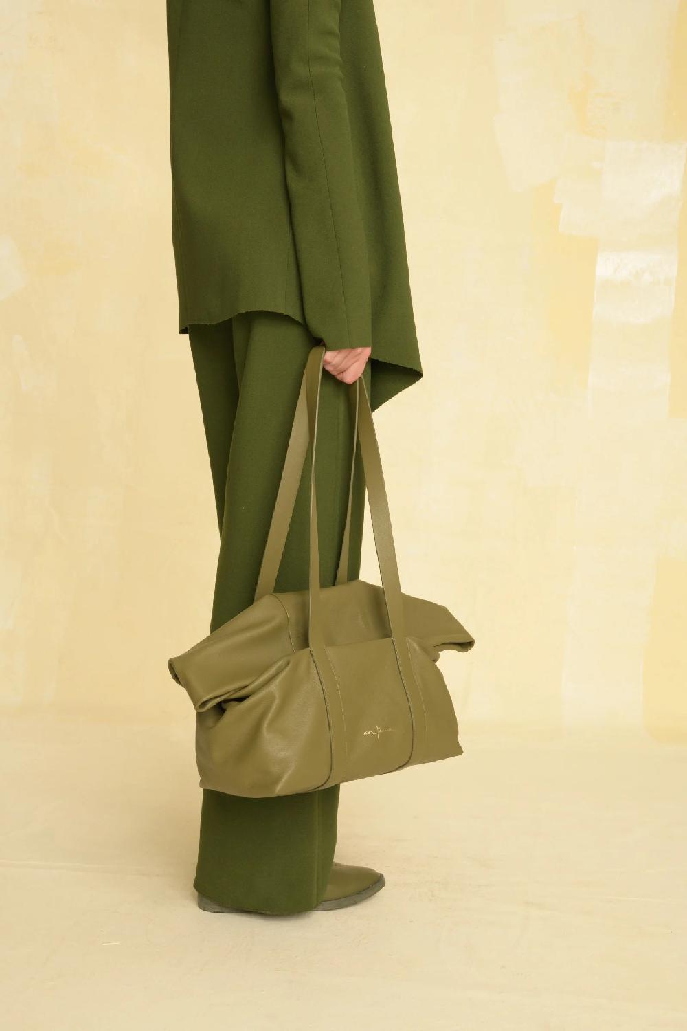 Cortana Folded Bolso En Cuero Verde