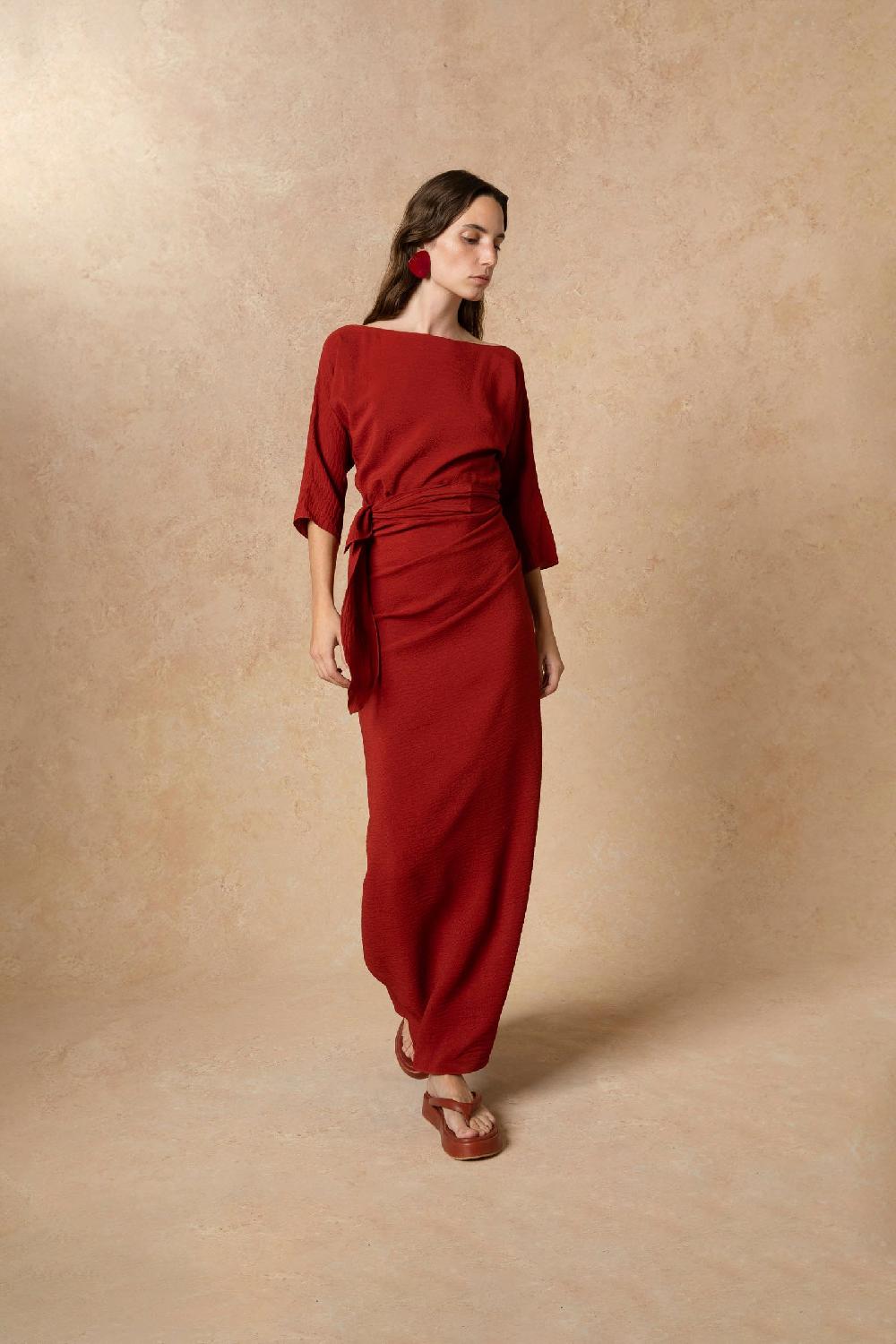 Cortana Genara Vestido En Seda Rojo Carmin