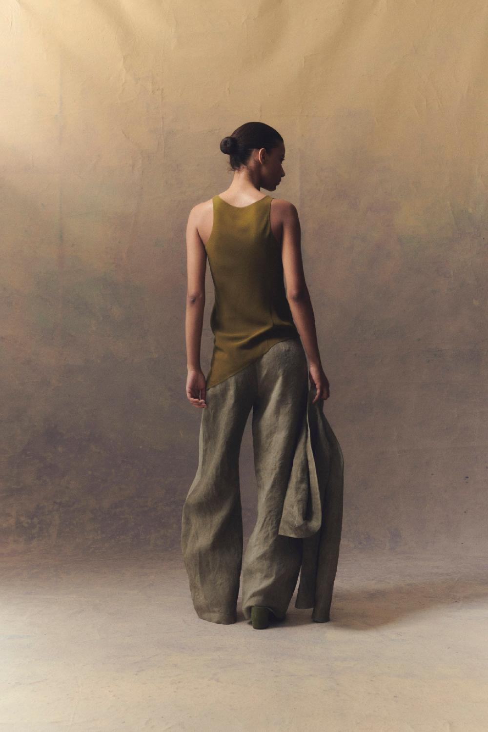 Cortana Georgia Top En Seda Verde Musgo