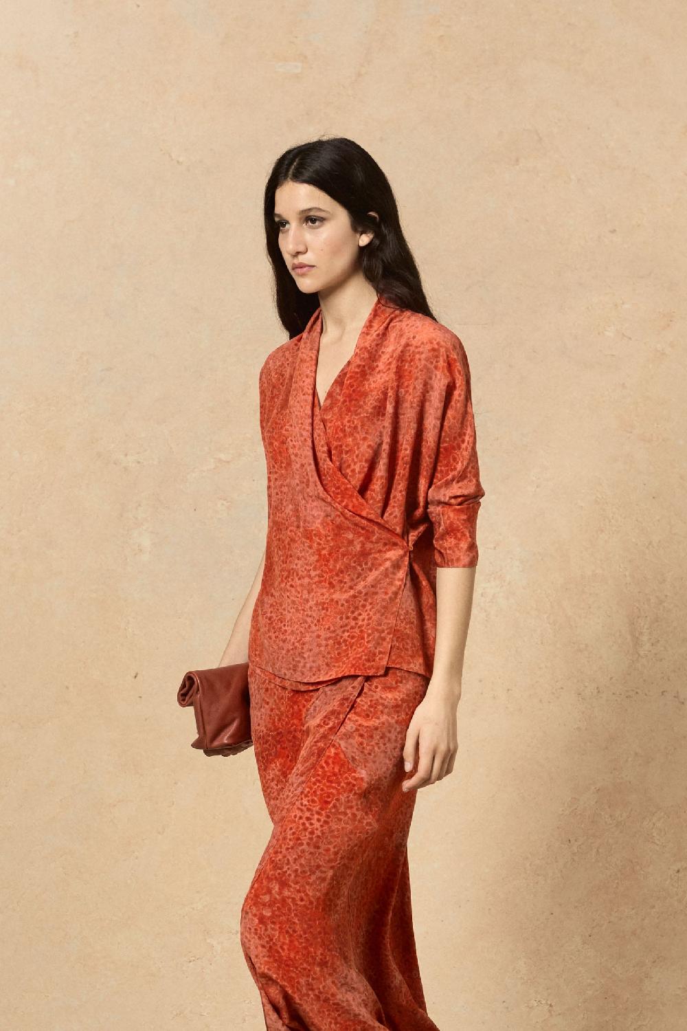 Cortana Ingrid Blusa En Seda Granada Print