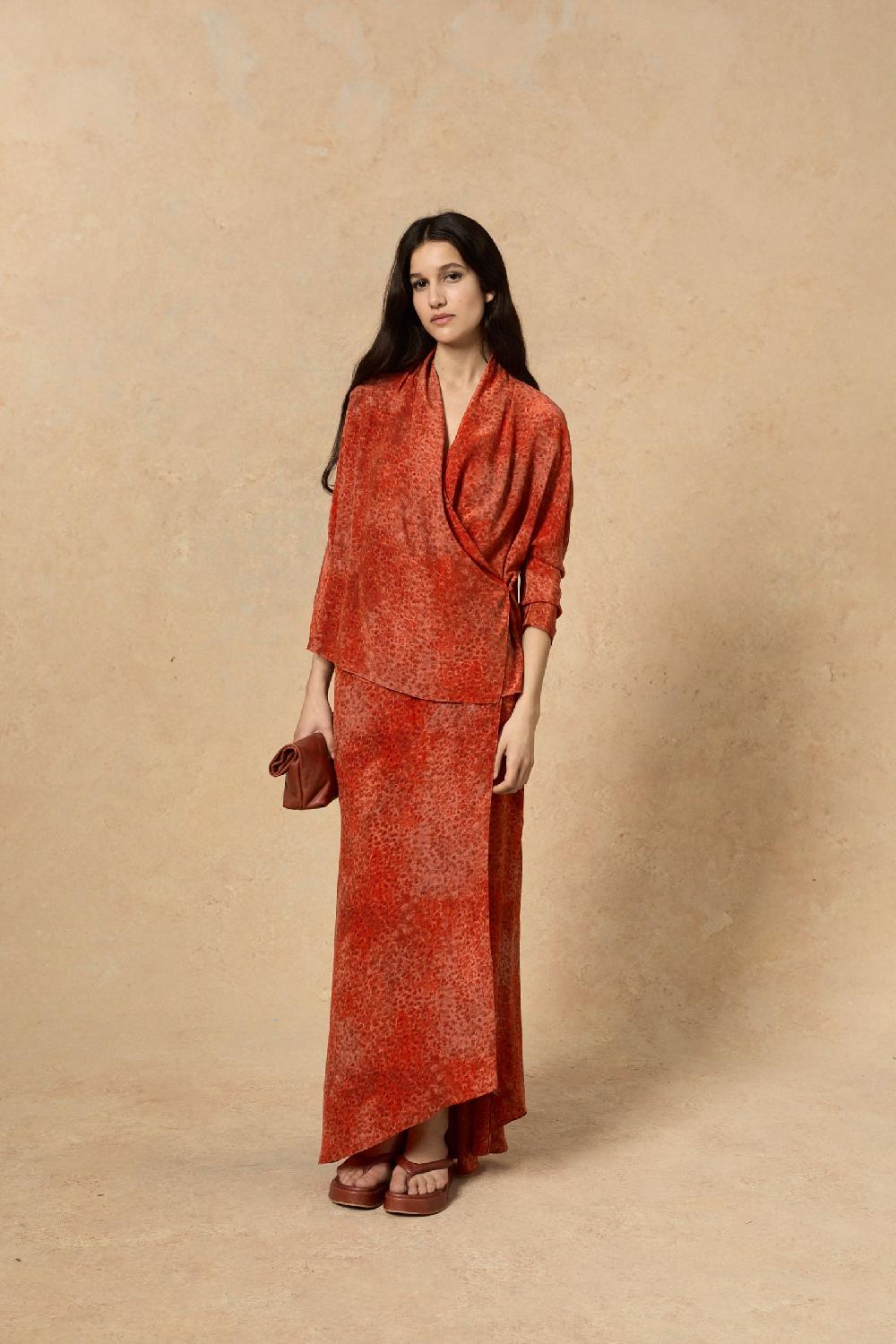 Cortana Ingrid Blusa En Seda Granada Print