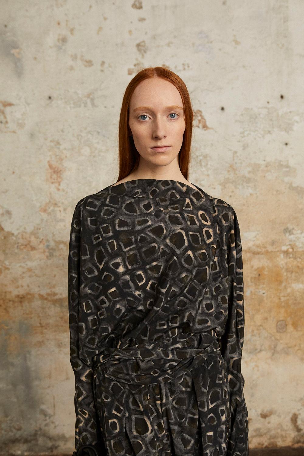 Cortana Irma Top En Seda Yasu Print