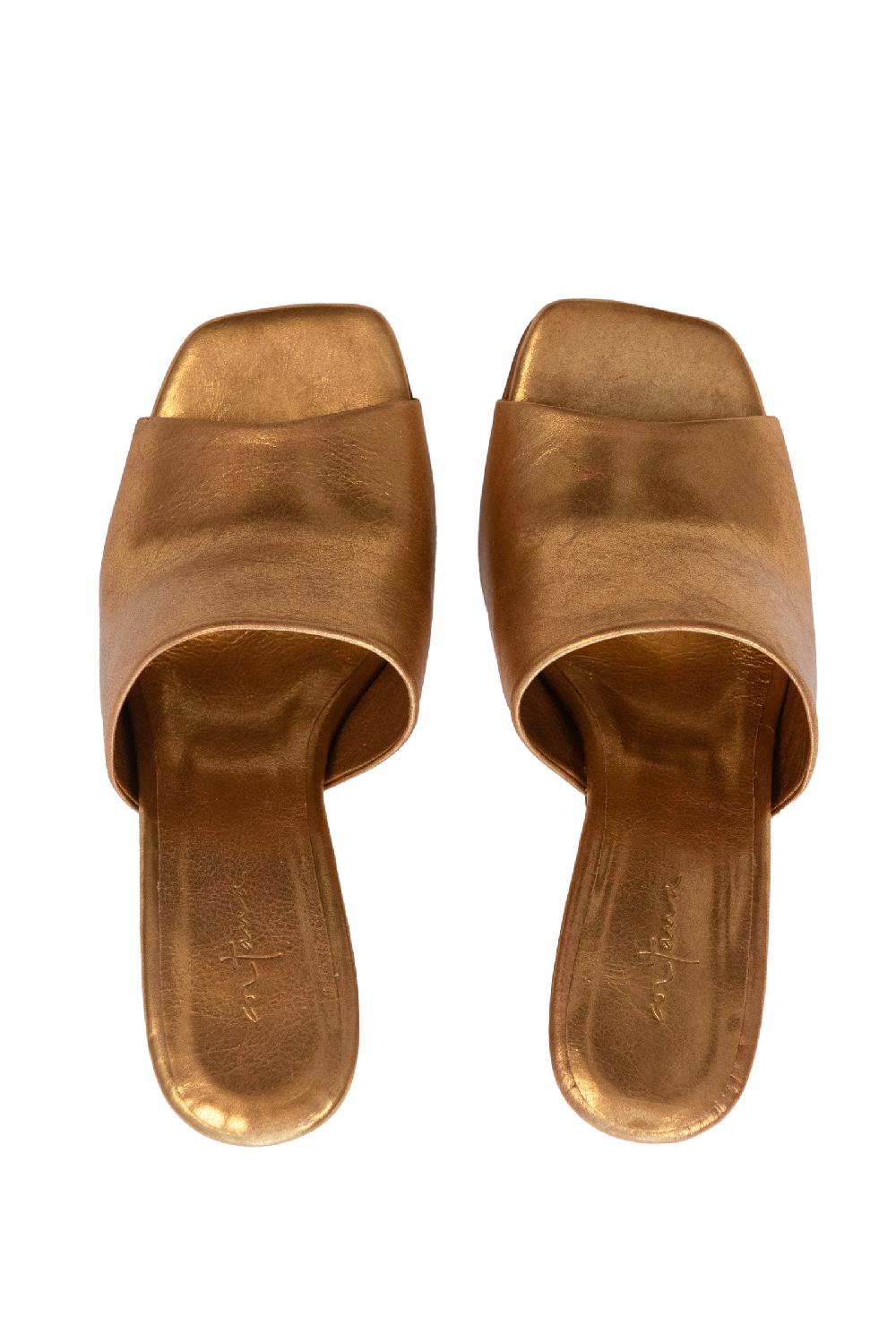 Cortana Janis Mules En Dorado