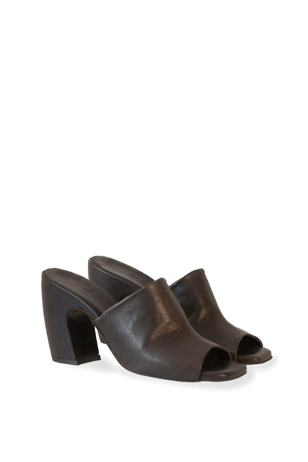 Cortana Janis Mules En Grafito