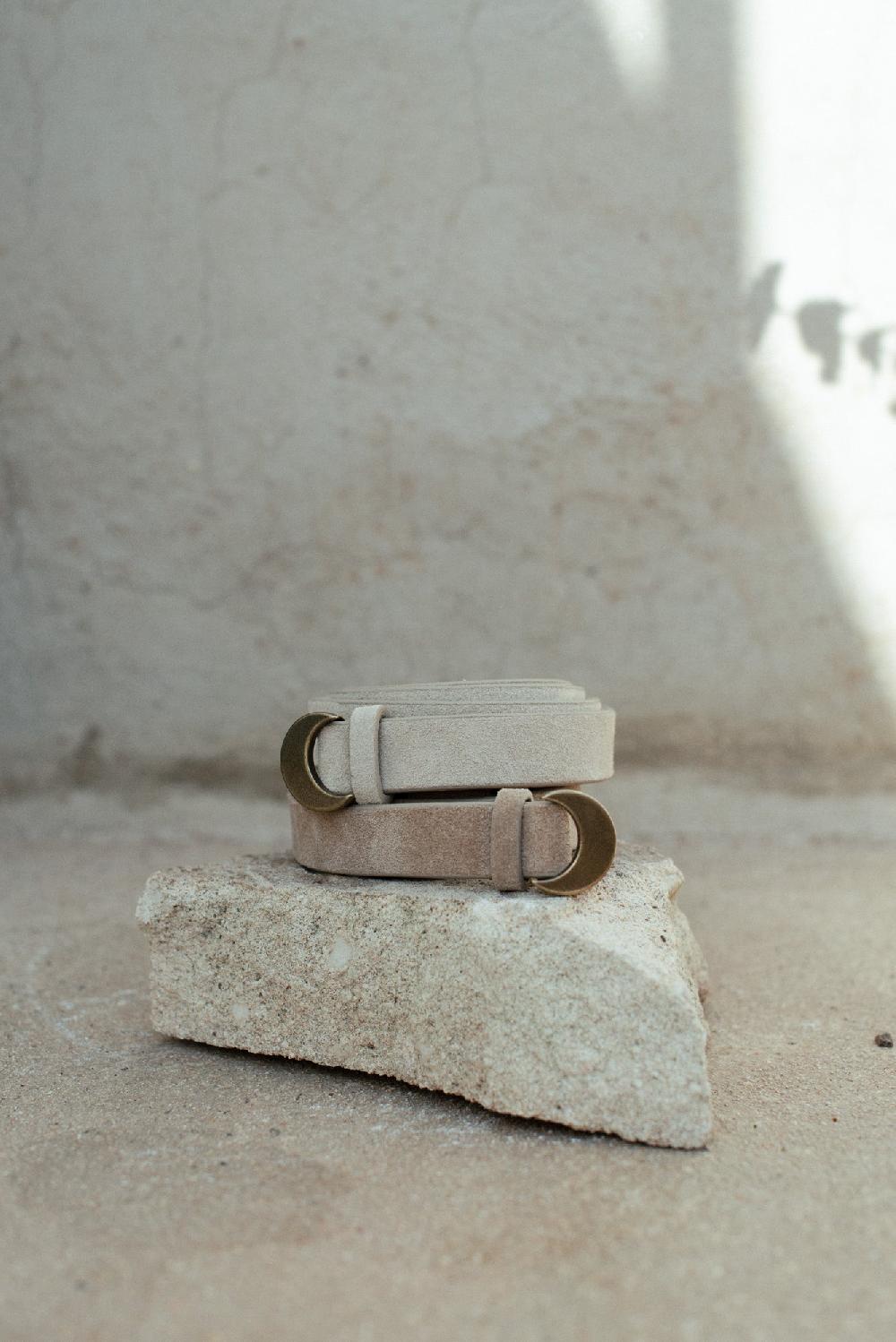 Cortana Luna Cinturón En Ante Crudo