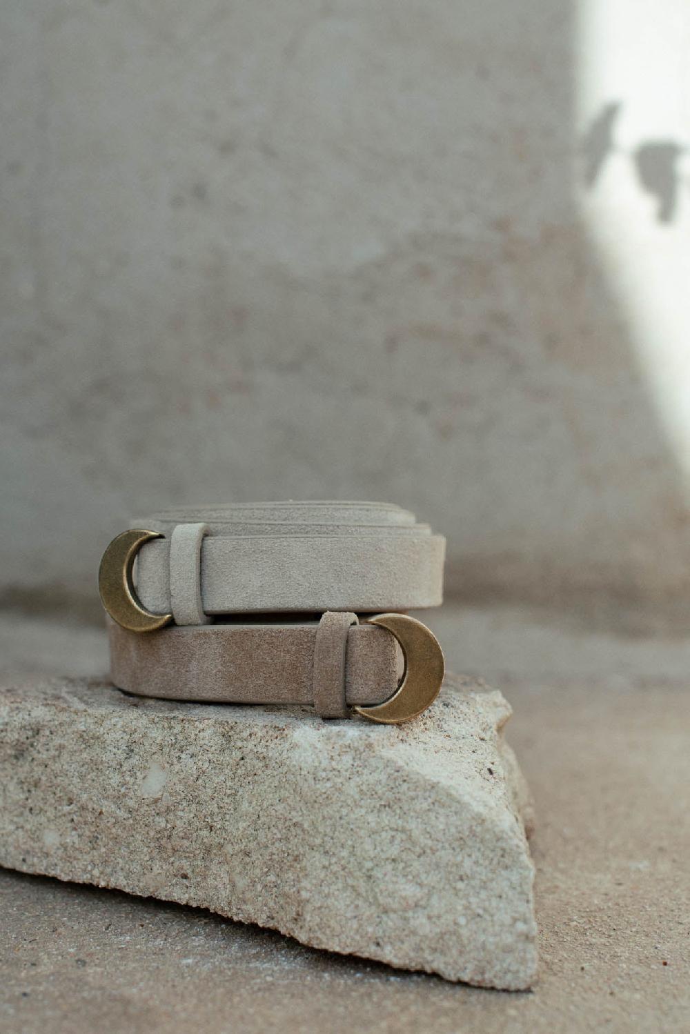 Cortana Luna Cinturón En Ante Crudo